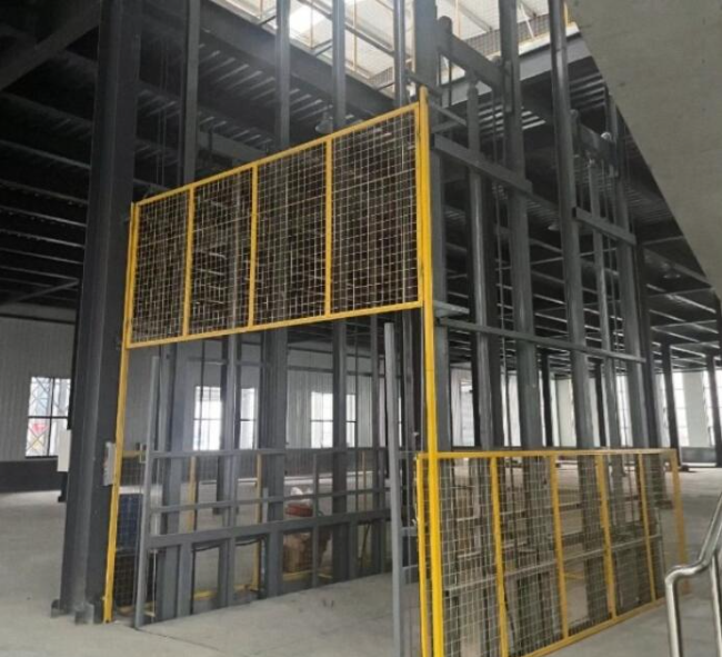 向阳街道请详细介绍一下货梯安装在室外的维护方法